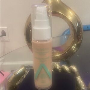Liquid Foundation by Almay in Ivory